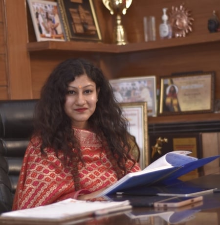 Shubhi Gupta, Astrologer